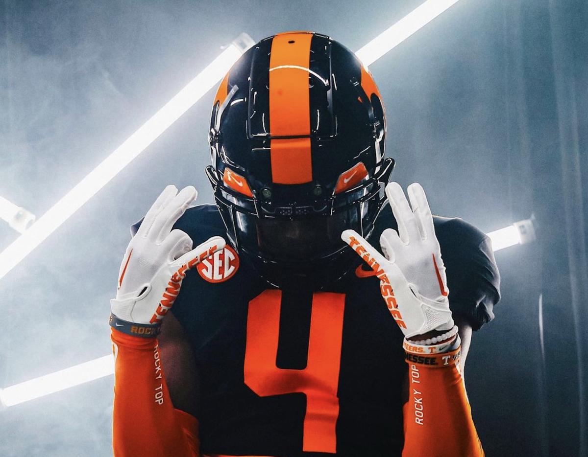 Tennessee lands first five-star commitment of 2024 recruiting cycle