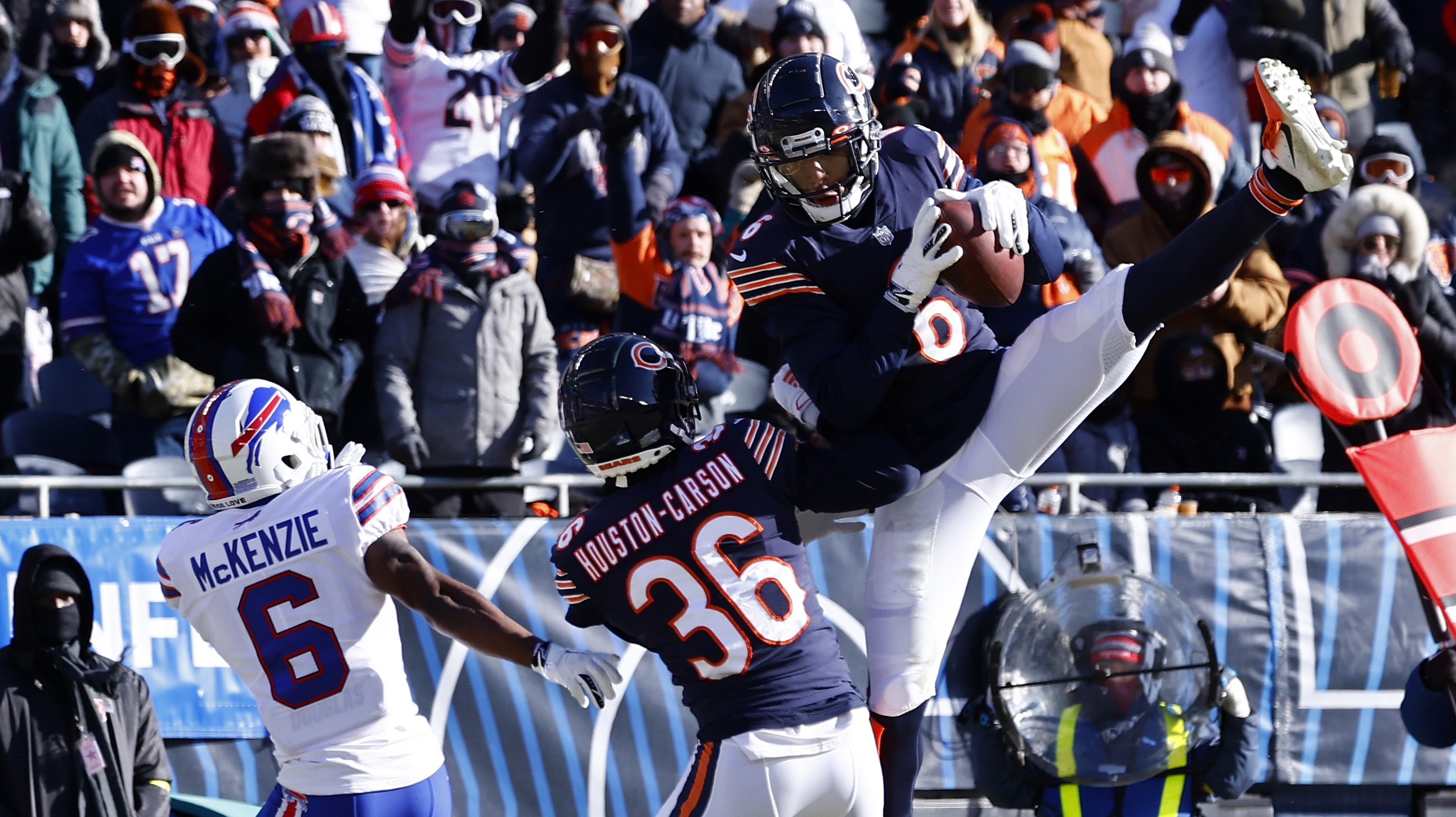 Column: Chicago Bears roster gets younger in a hurry