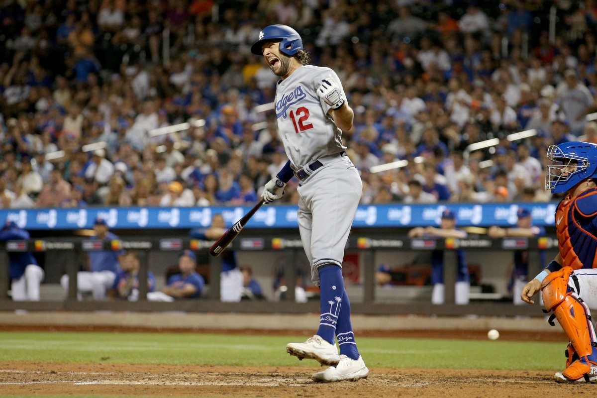 Jonny Deluca makes two incredible catches in a row in Dodgers' win