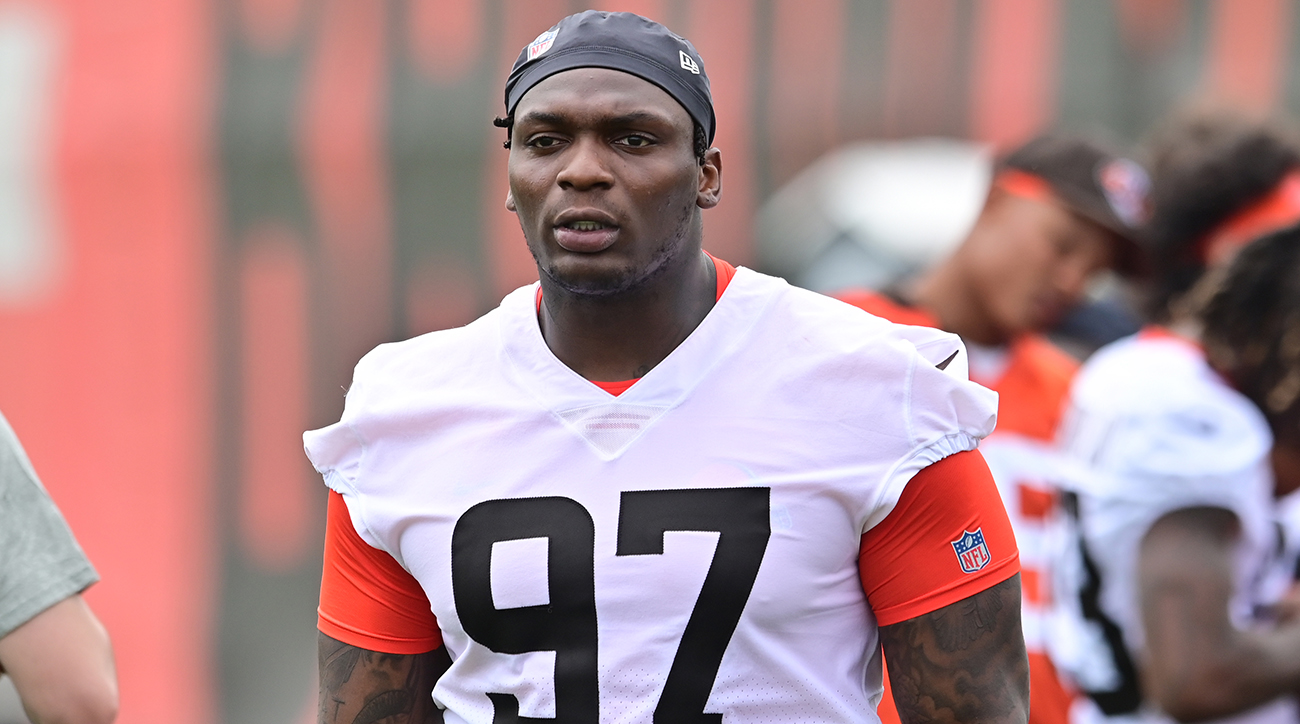 Browns Release DT Perrion Winfrey Following Incident With a gun - Sports  Illustrated Cleveland Browns News, Analysis and More