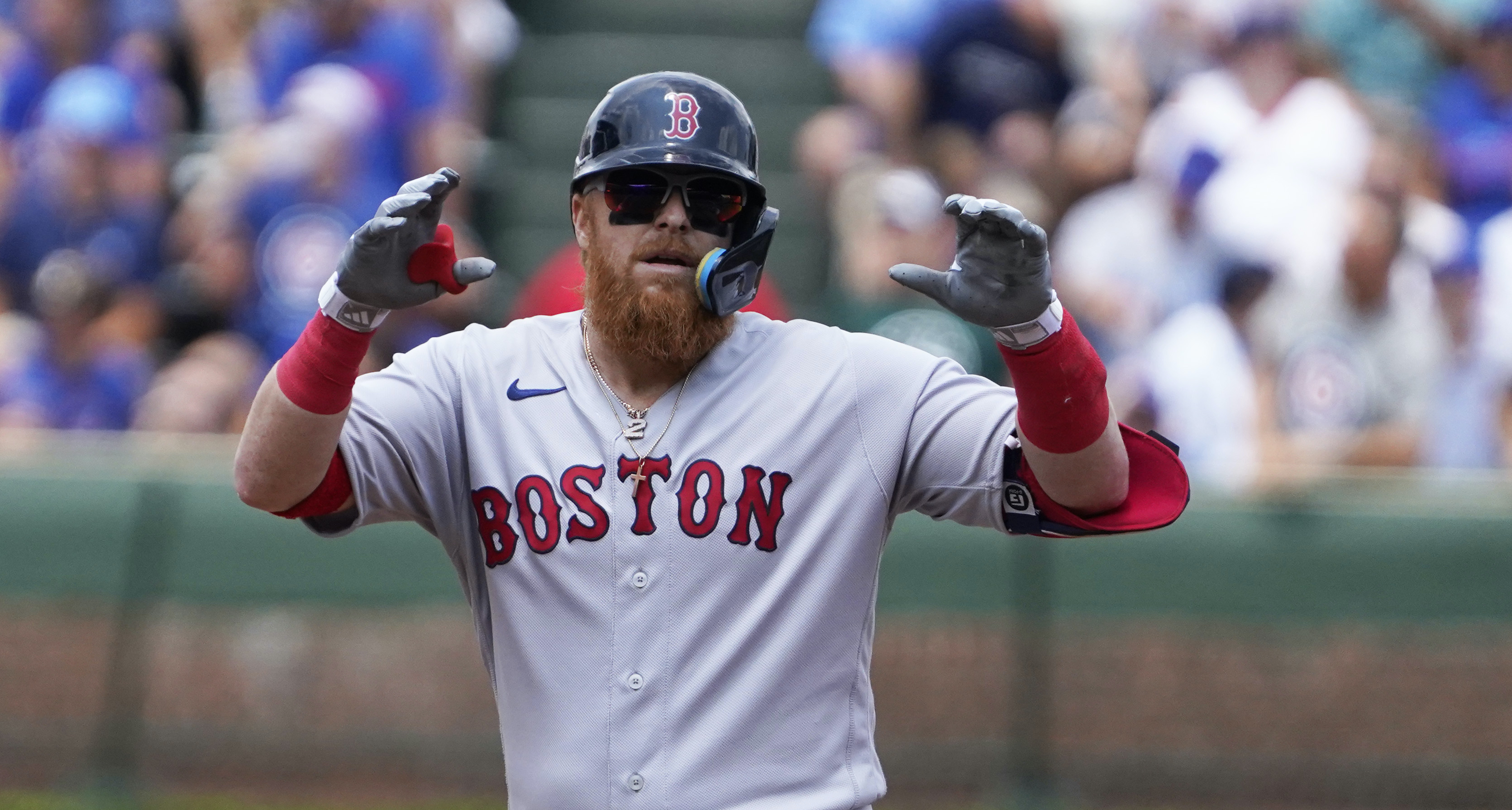 What happened to Justin Turner? Red Sox hitter leaves game vs