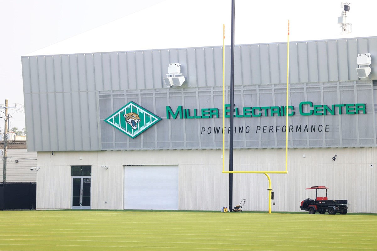 Jacksonville Jaguars Officially Unveil New Football Facilities