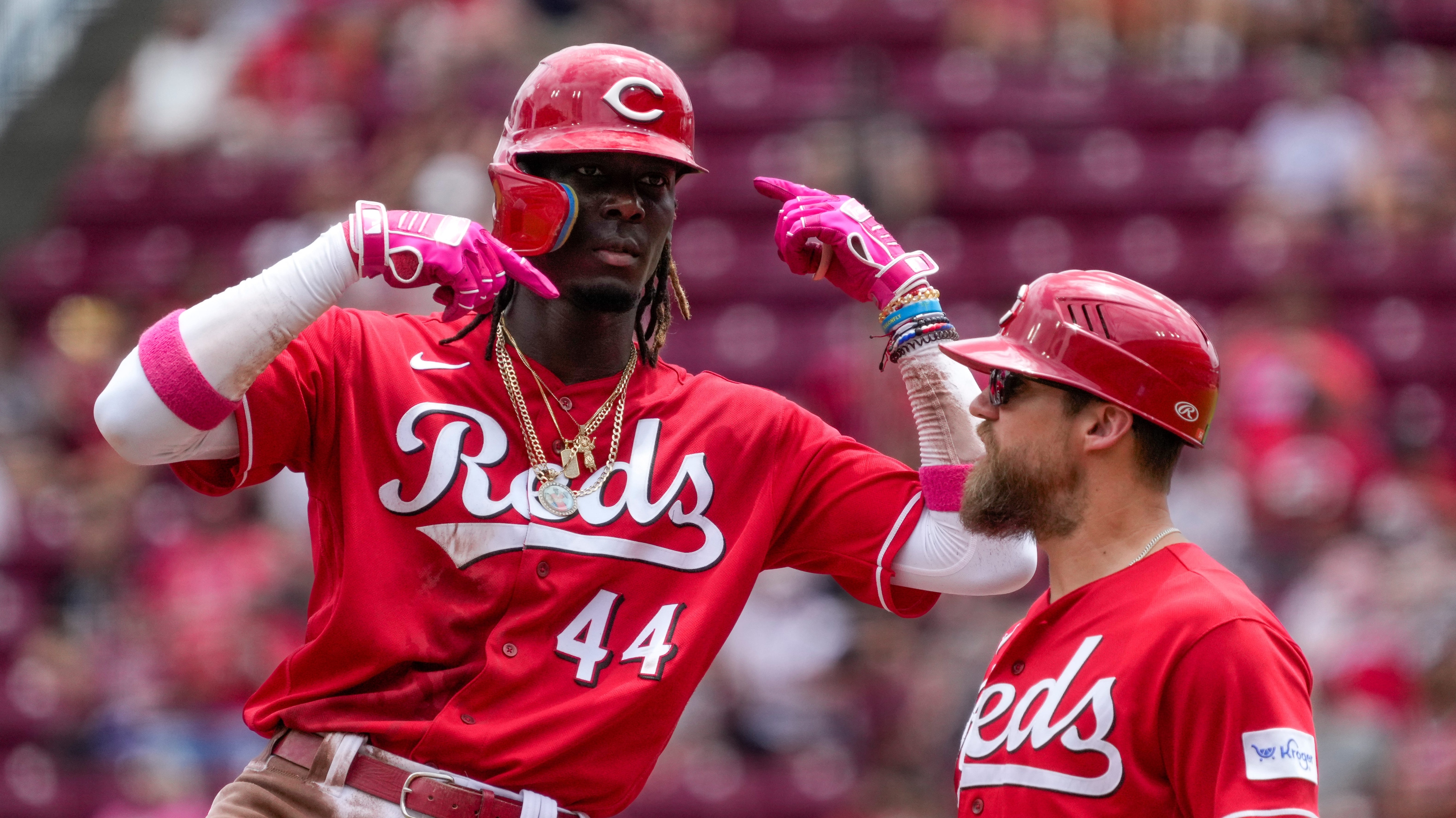 Reds rookie Elly De La Cruz makes record breaking throw during win over  Giants