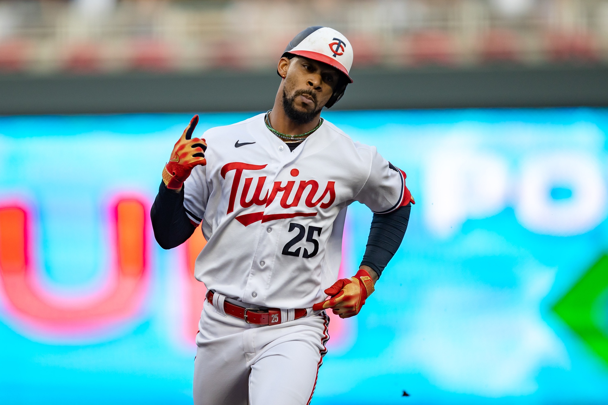 Twins add Byron Buxton to ALDS roster as injury replacement for