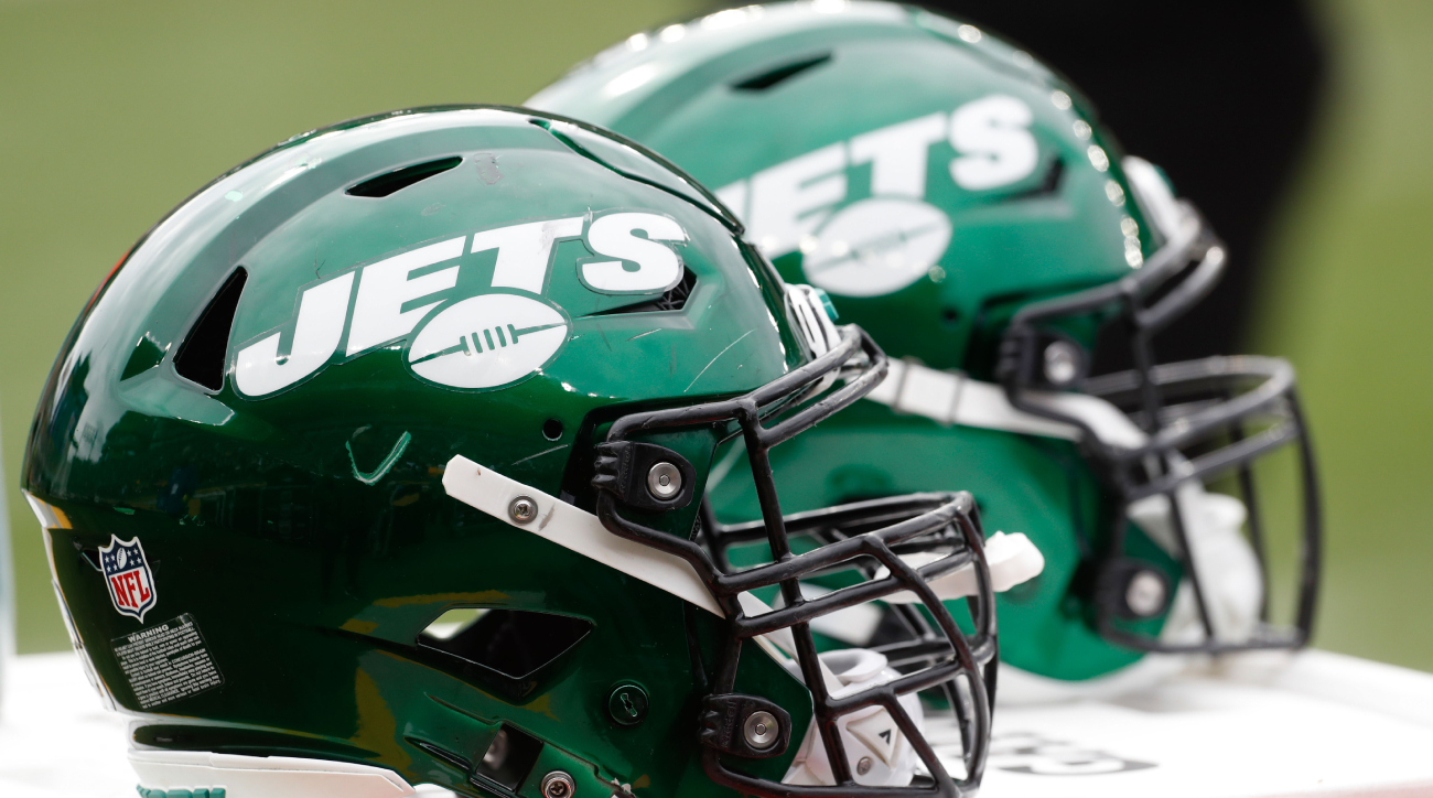 New York Jets fans go wild as team reveals new 'legacy white