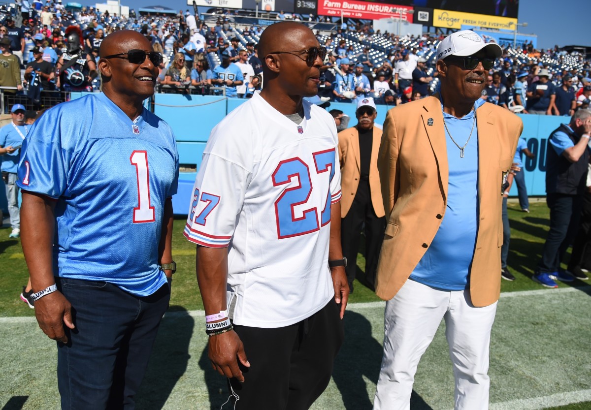 Oilers Legend Warren Moon Supports Tennessee Titans Wearing Throwbacks