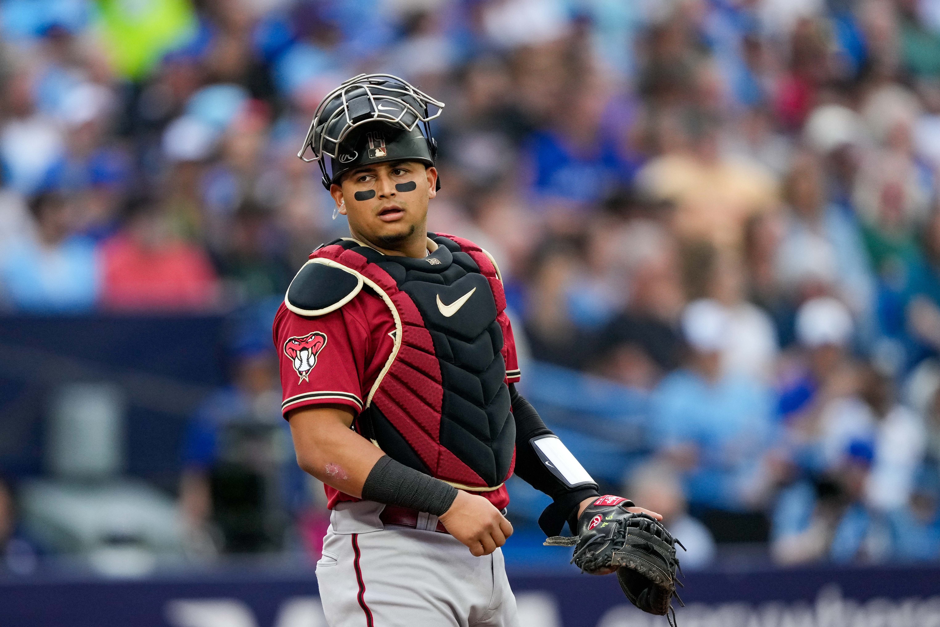 Dbacks hopeful they dodged injury on Gabriel Moreno hit by pitch