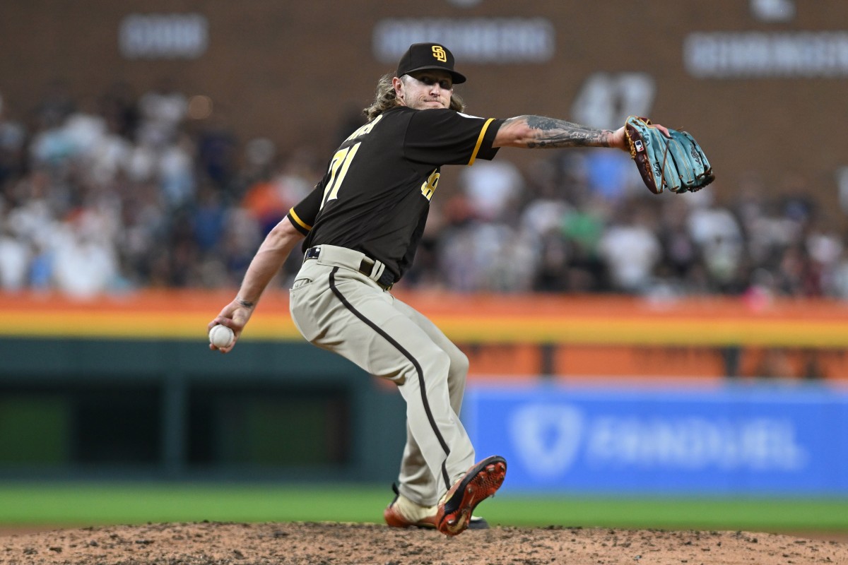 Padres reinstate postseason standout reliever amid Josh Hader trade buzz