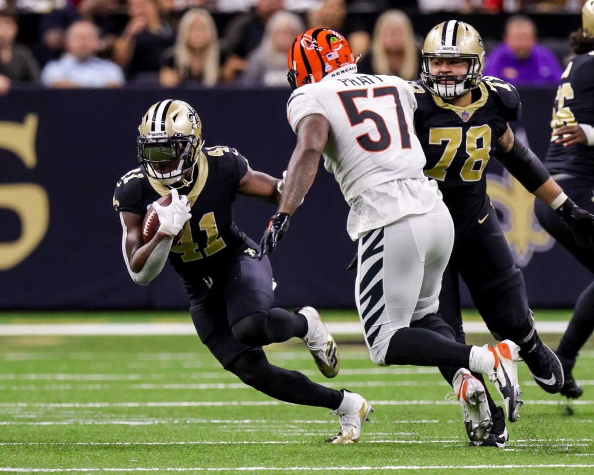 Saints' Alvin Kamara absent from camp, reportedly wants new deal ahead of  the 2020 NFL season, NFL News, Rankings and Statistics