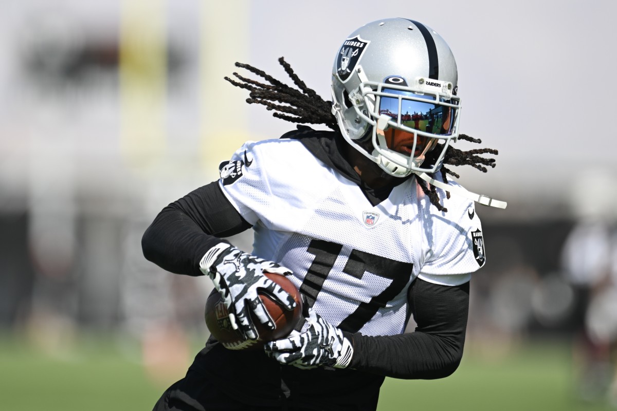 Raiders WR Davante Adams details winning at line of scrimmage: 'I