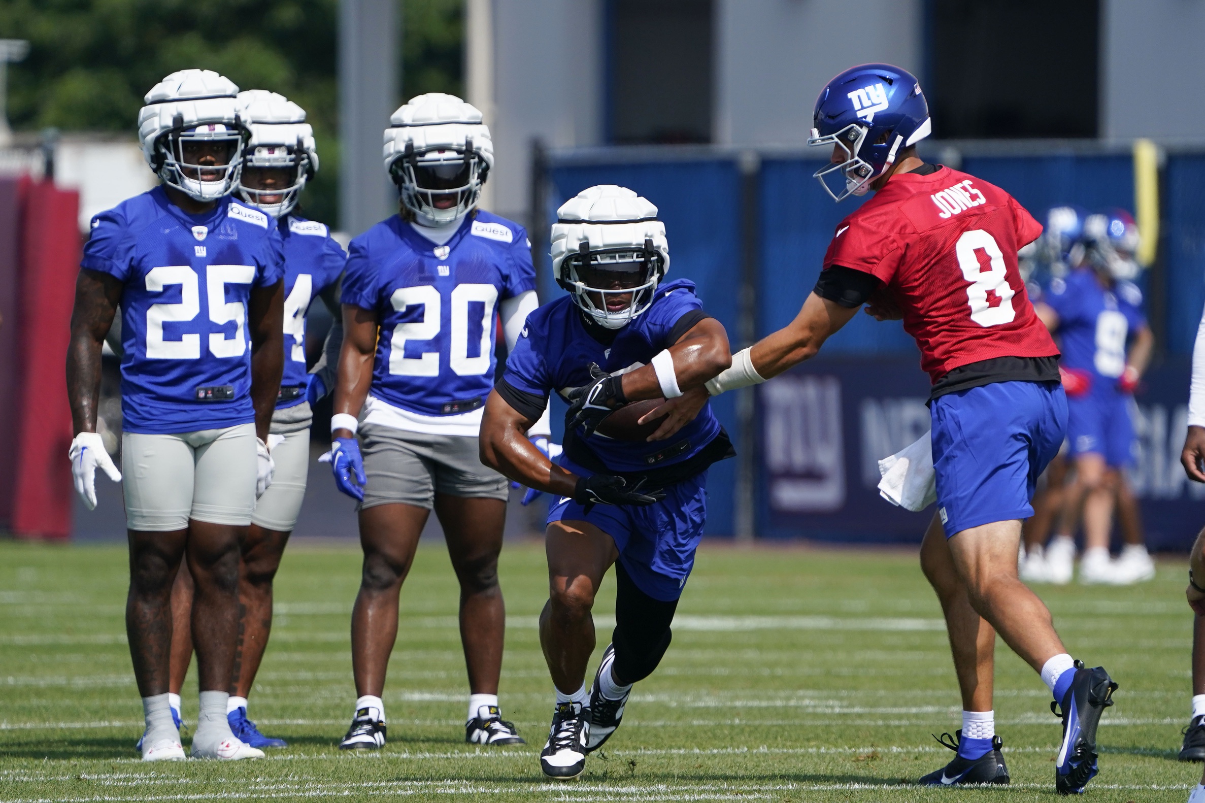 New York Giants Practice 5 Takeaways, Pads Preview & A Proposed