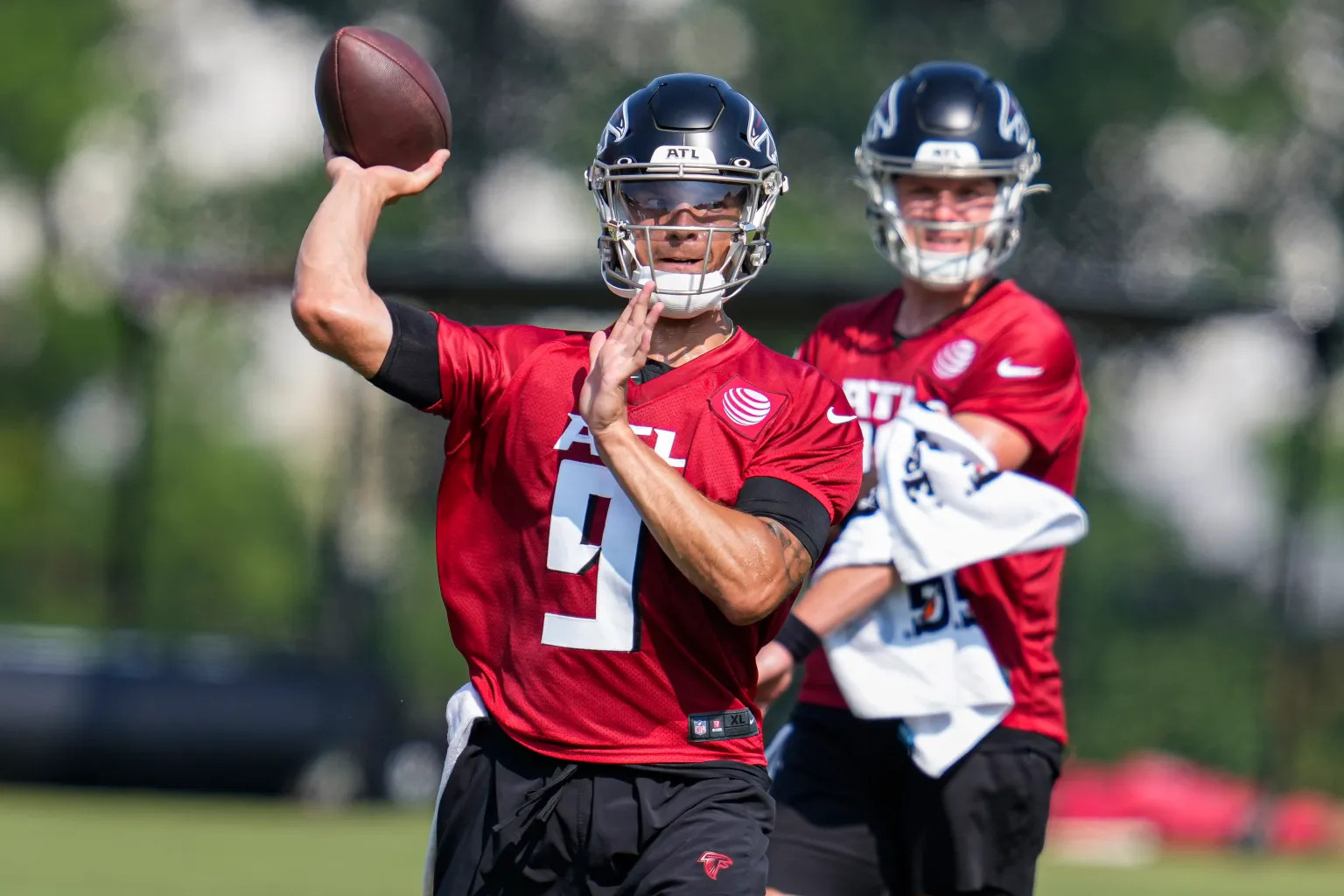 Falcons starting QB: Latest updates on Desmond Ridder vs. Taylor Heinicke  QB battle in training camp - DraftKings Network