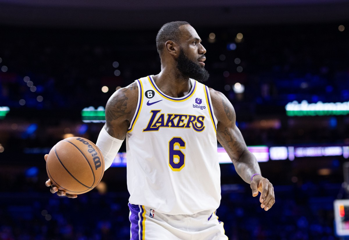 Lakers anunciam novo número de LeBron James da próxima temporada