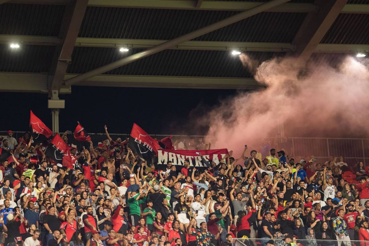 Atlas tuvo un gran apoyo de su hinchada en su visita al Toronto