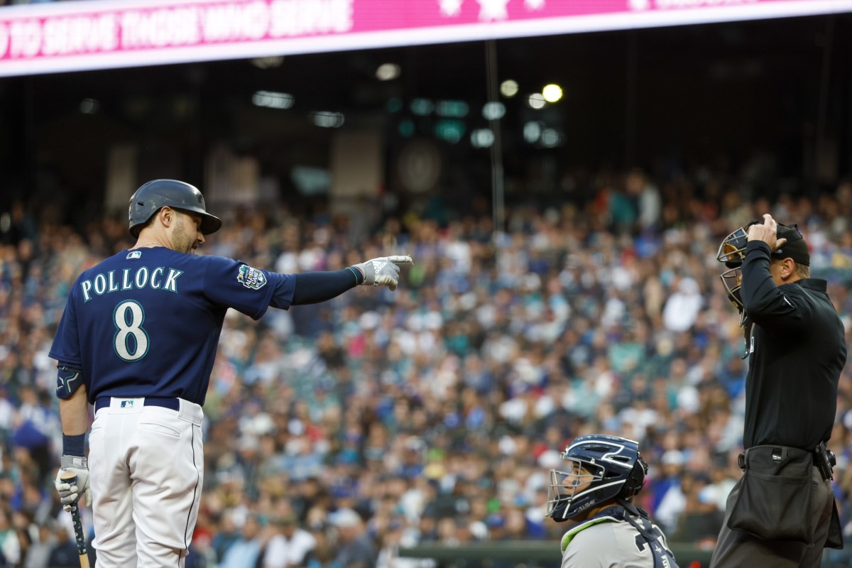 Seattle Mariners trade CT native AJ Pollock to San Francisco Giants