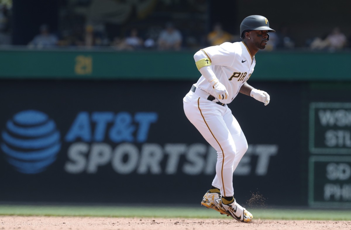 McCutchen, Pirates make reunion official, Sports