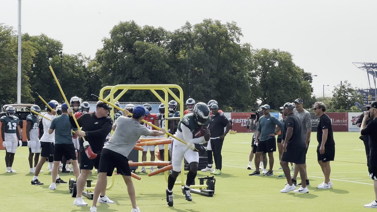 Philadelphia Eagles' Jalen Carter runs a drill during practice at