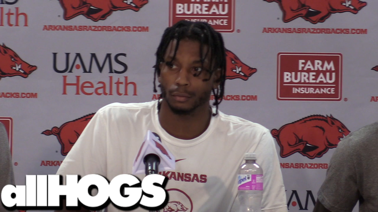 New Hogs Jeremiah Davenport, Tramon Mark, El Ellis - Sports Illustrated ...