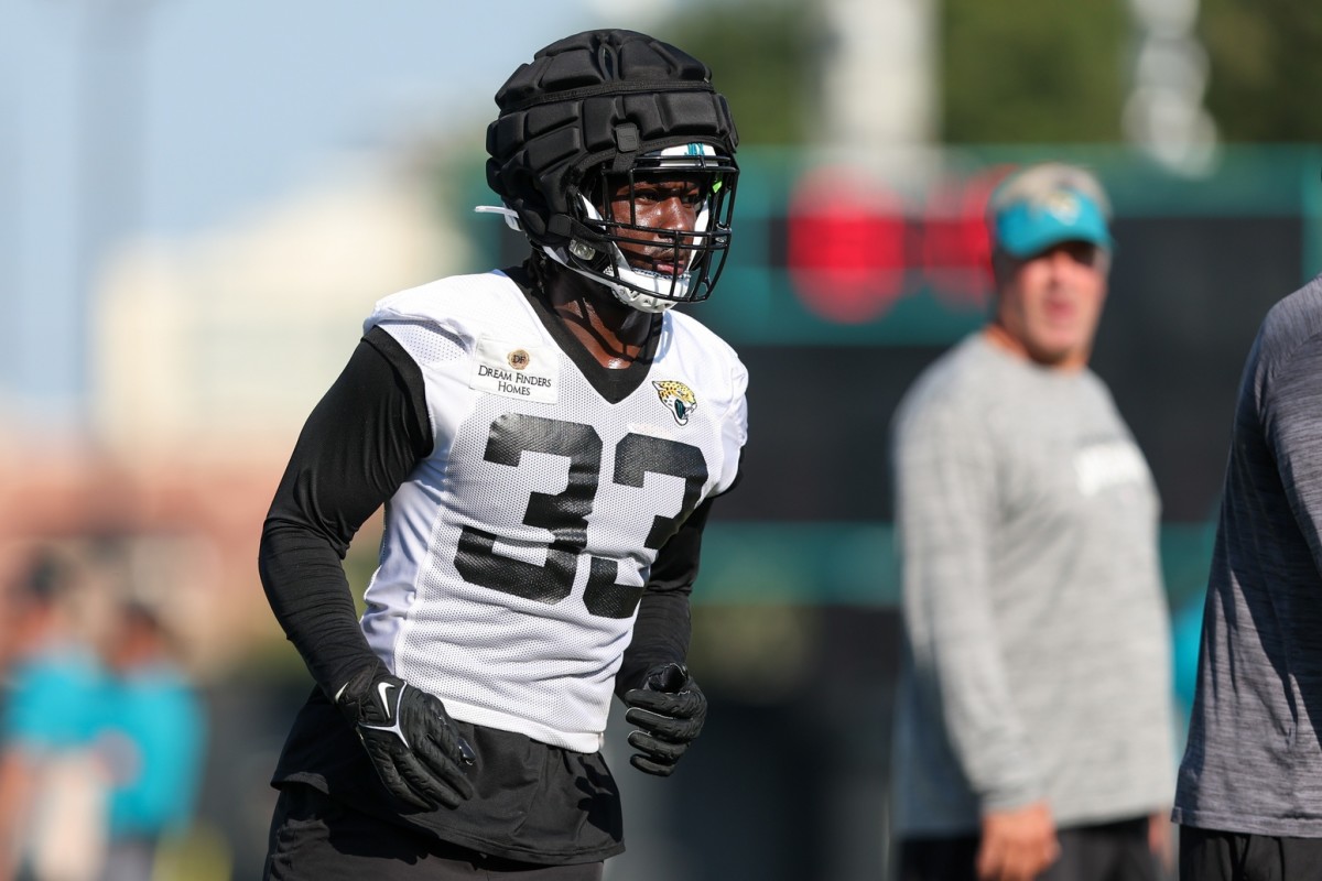 Why Jacksonville Jaguars LB Devin Lloyd Feels More Comfortable Heading Into  Year 2 - Sports Illustrated Jacksonville Jaguars News, Analysis and More