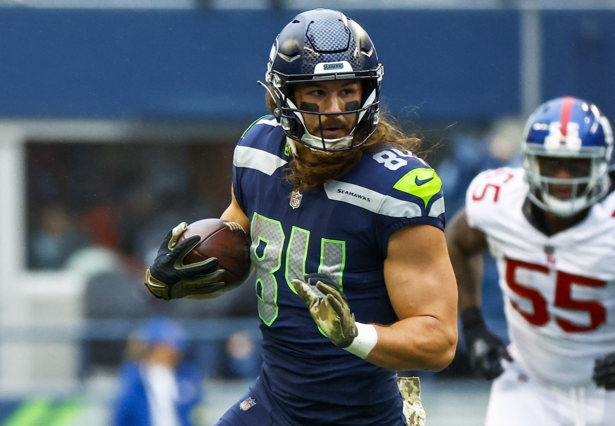 Seattle Seahawks tight end Colby Parkinson (84) runs for yards after the catch against the New York Giants during the third quarter at Lumen Field.