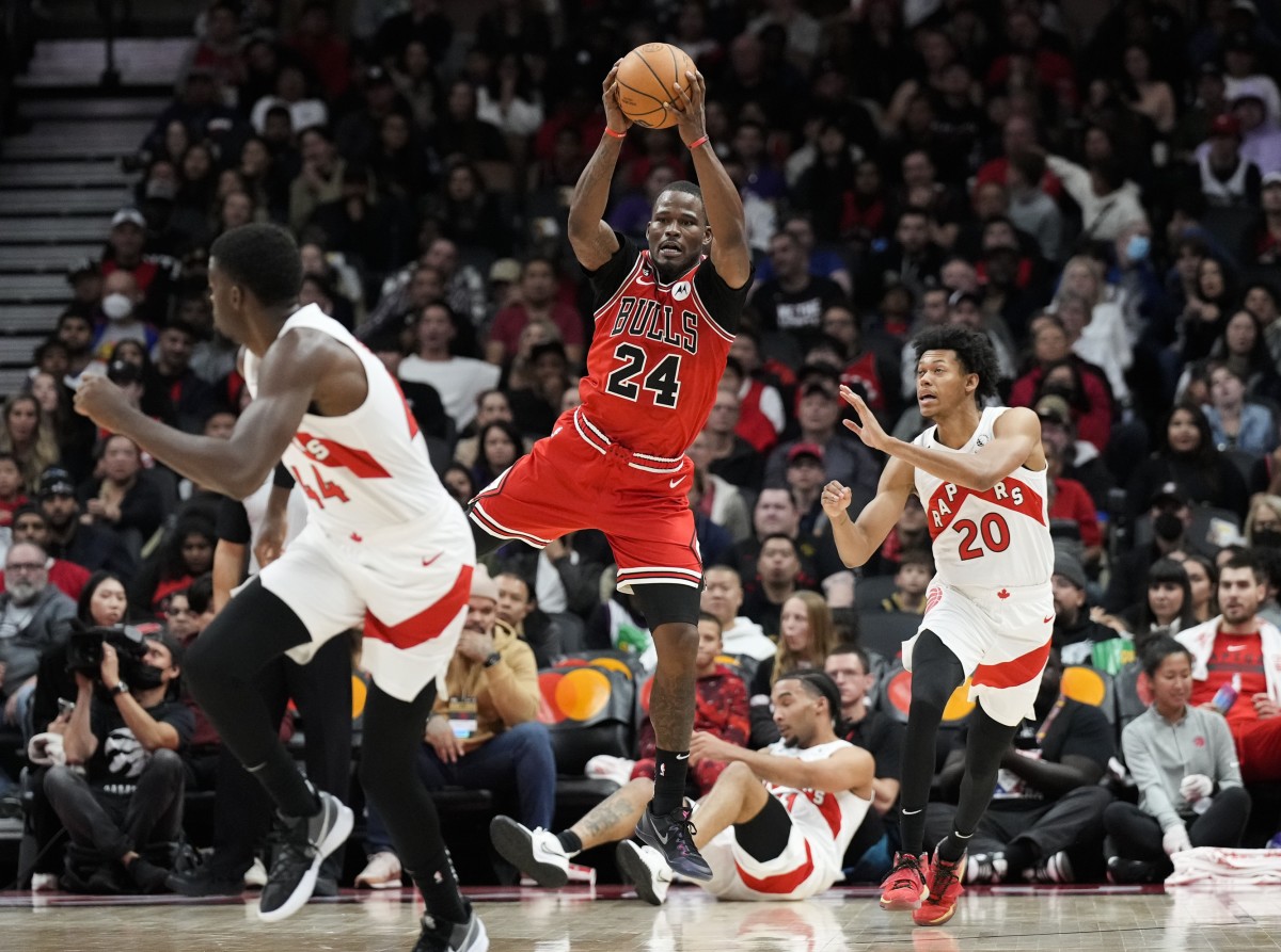 NBA Preseason Hoops: Bulls vs Raptors