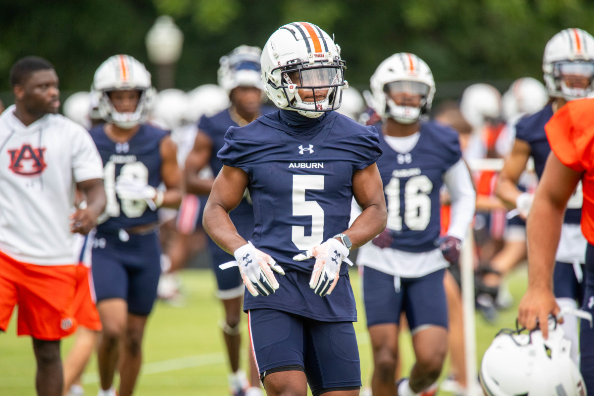 Jay Fair Auburn football practice - Eric Starling/Auburn Daily