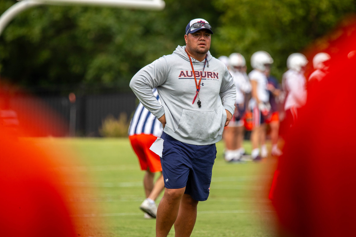 Ben Aigamaua at Auburn football practice