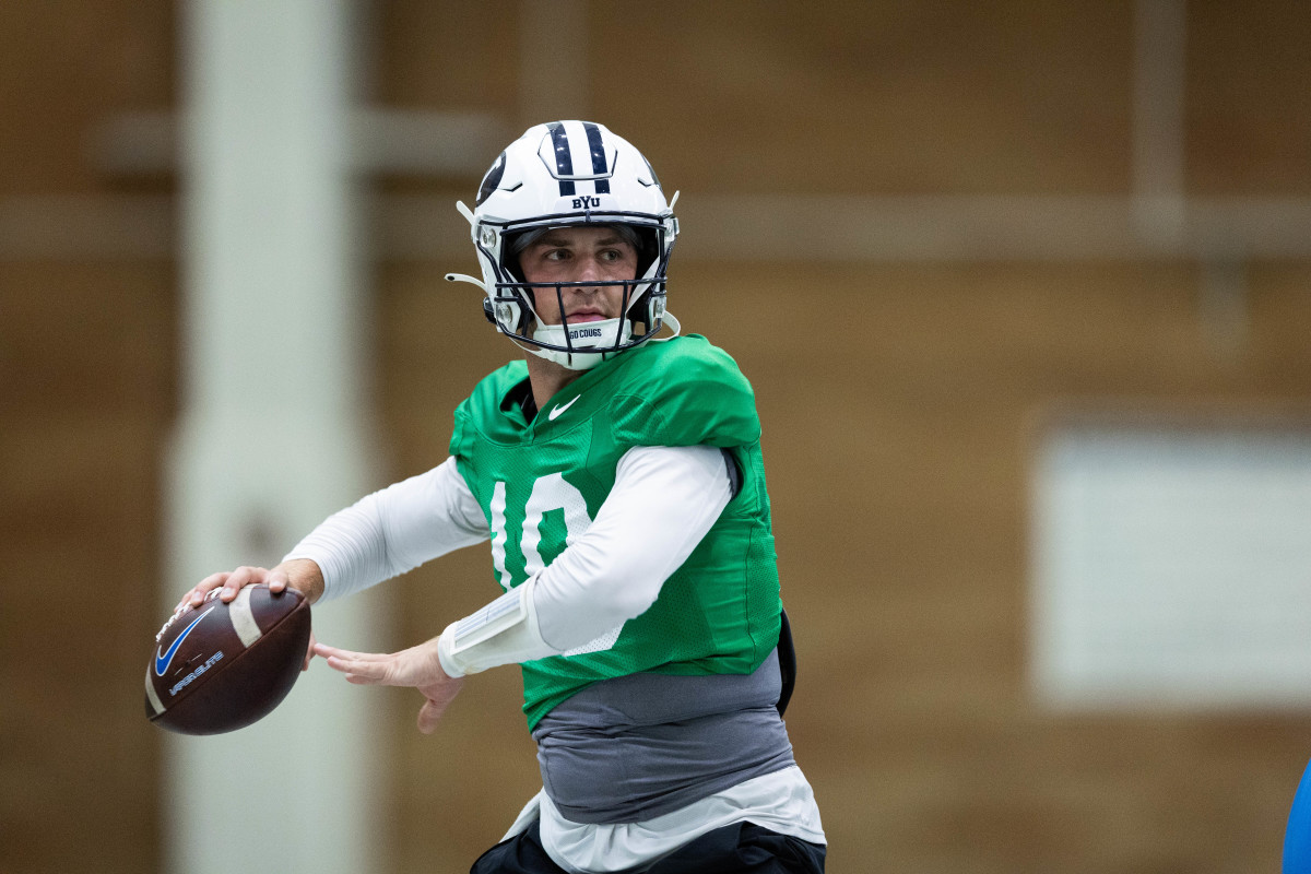 2023 Fall Camp: Practice 7: Coach Sione Po'uha and Defensive Tackles  Preview - BYU Athletics - Official Athletics Website - BYU Cougars