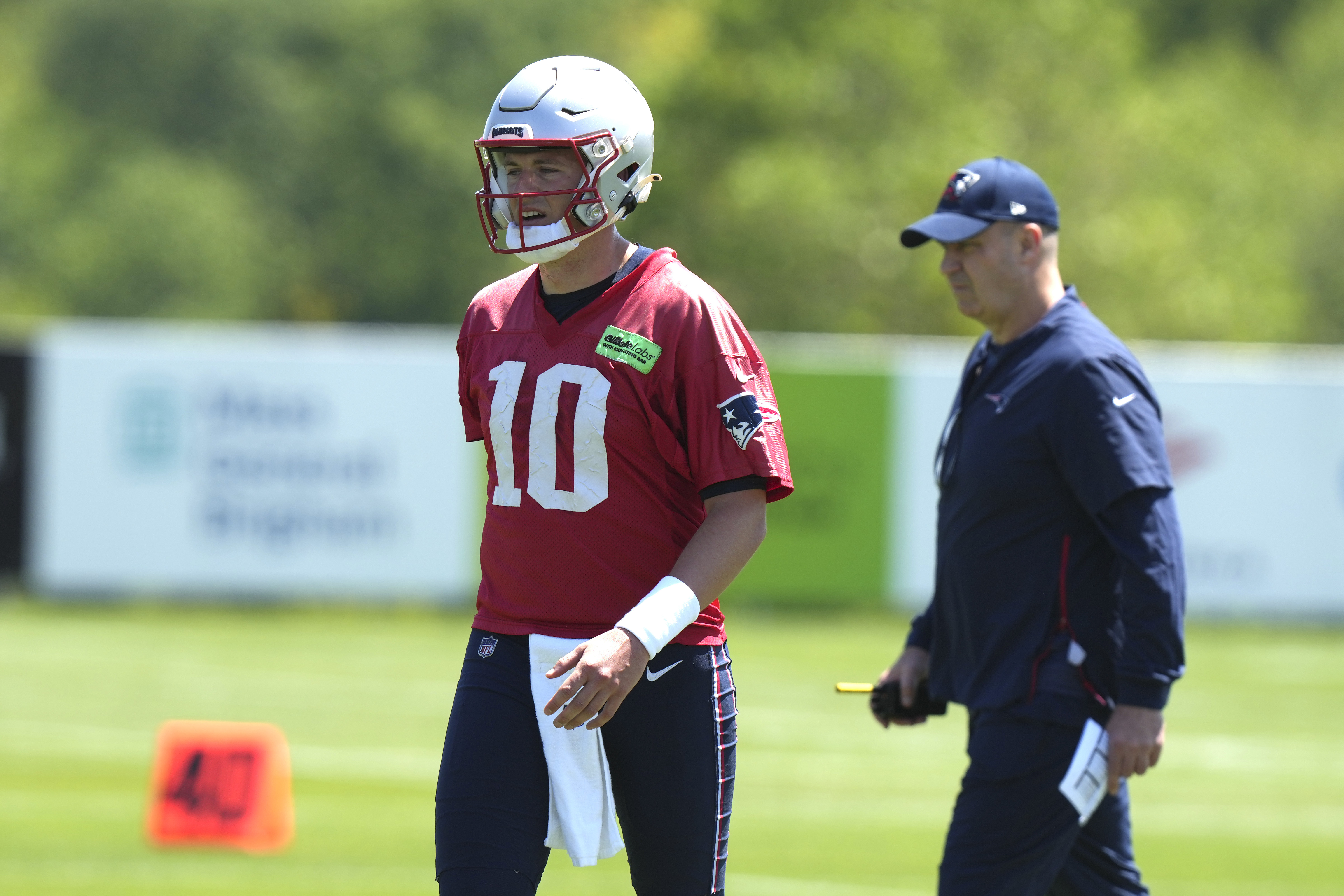 Bill O'Brien has been the answer for Mac Jones in Patriots camp