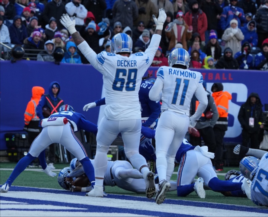 Giants Practice with Lions; Prep For First Preseason Game - Back Sports Page