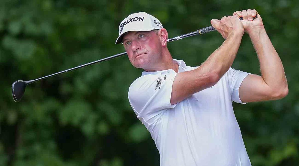 Lucas Glover wins Wyndham Championship. Justin Thomas' season ends