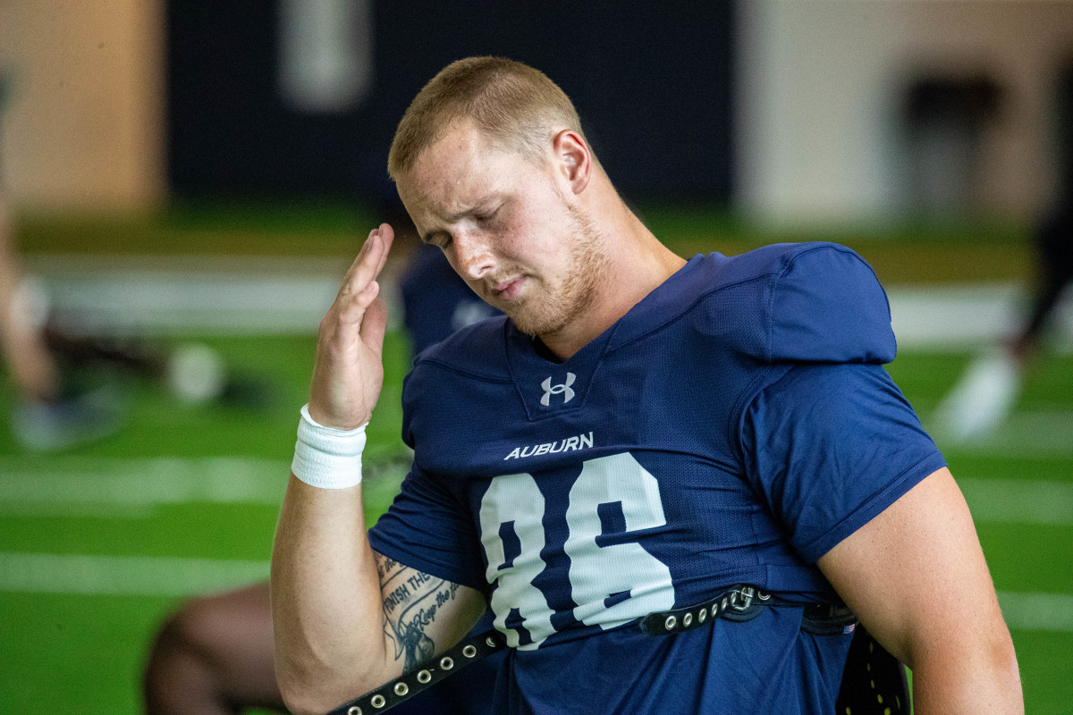 Luke Deal at Auburn football practice - Eric Starling/Auburn Daily