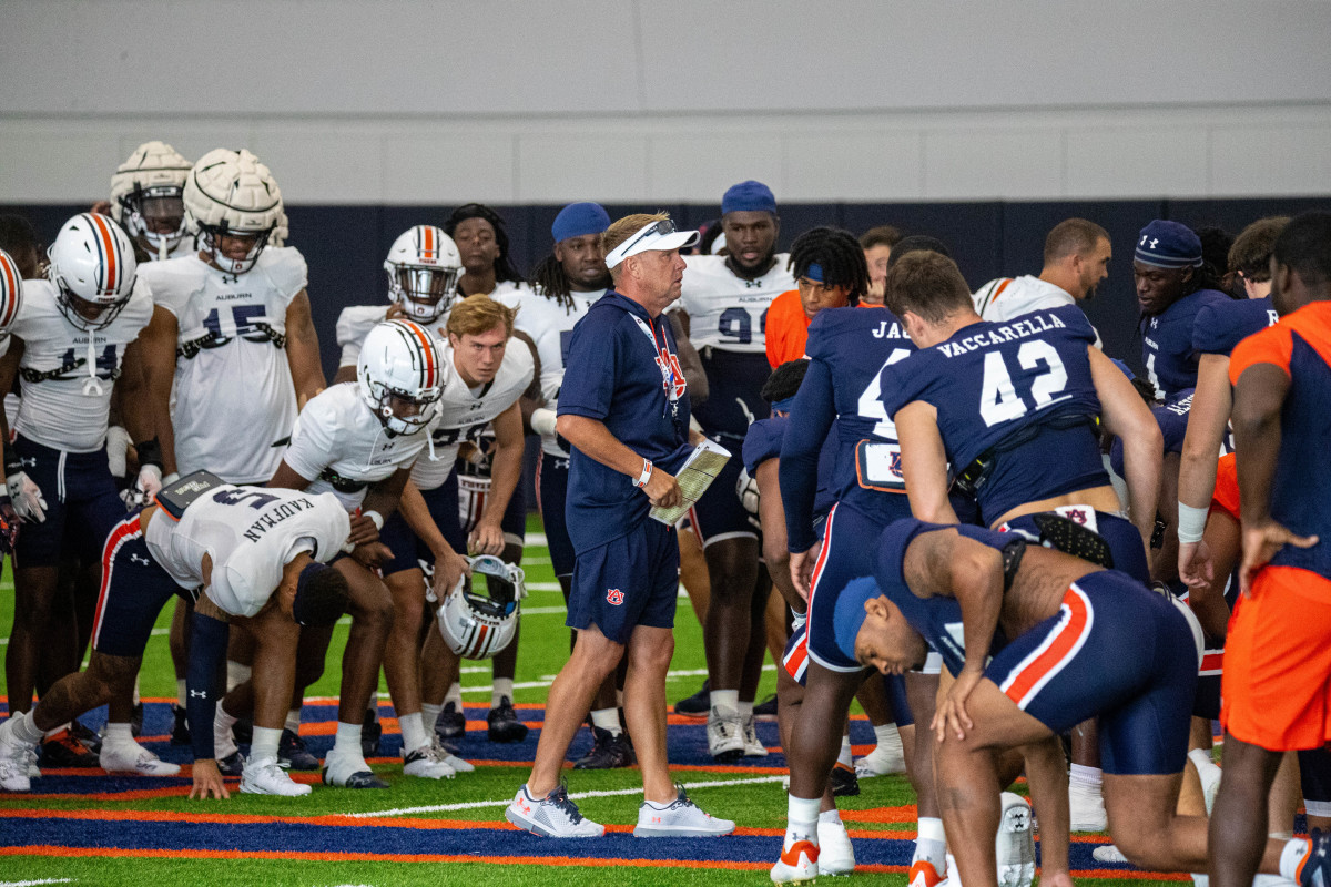 Hugh Freeze at Auburn football practice - Eric Starling/Auburn Daily