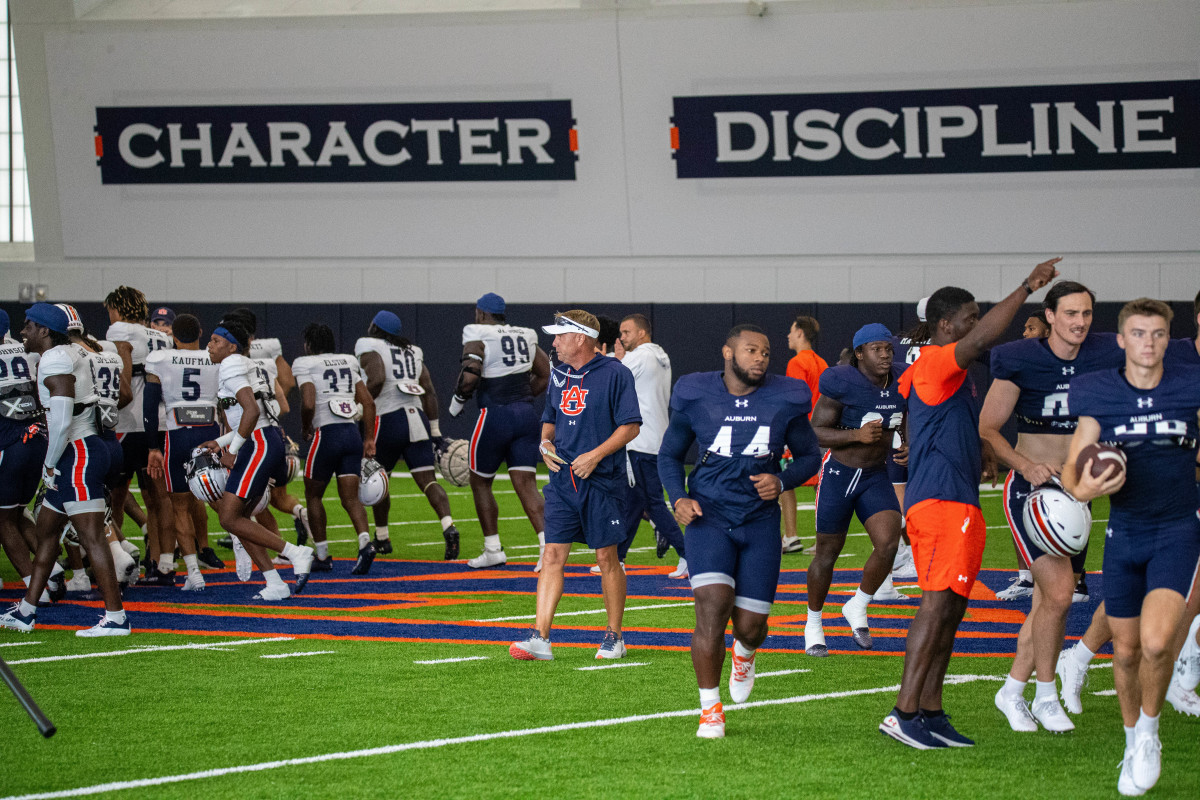 Hugh Freeze at Auburn football practice - Eric Starling/Auburn Daily