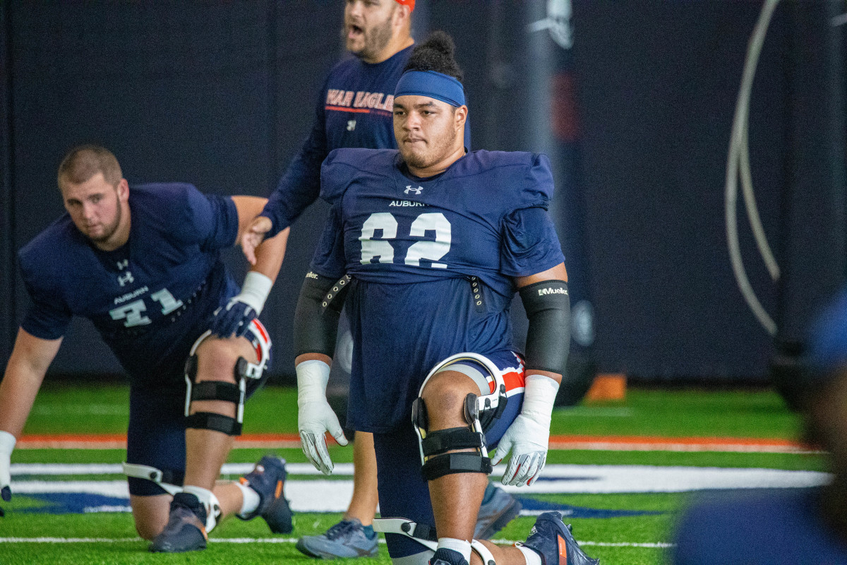 Kam Stutts at Auburn football practice - Eric Starling/Auburn Daily