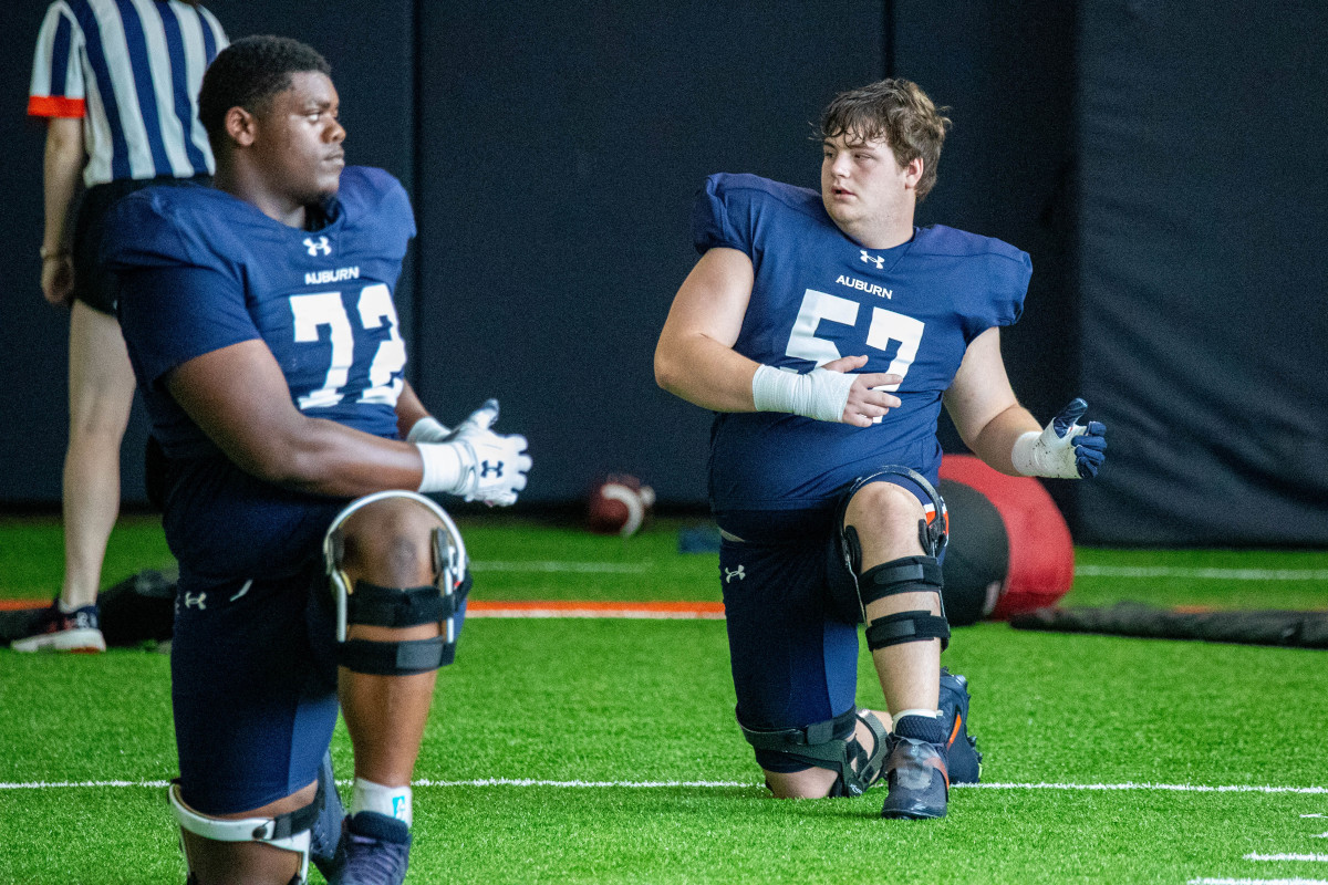 Izavion Miller and Harrison Clemner at Auburn football practice