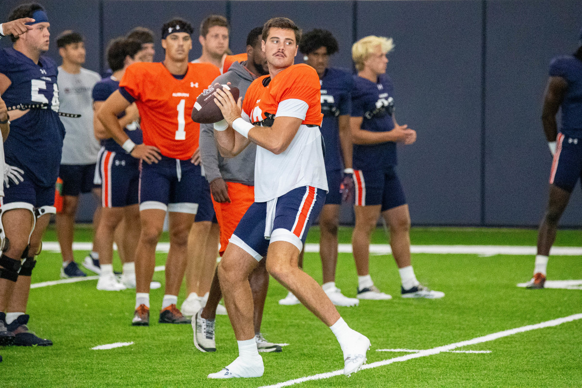 Holden Geriner at Auburn football practice - Eric Starling/Auburn Daily