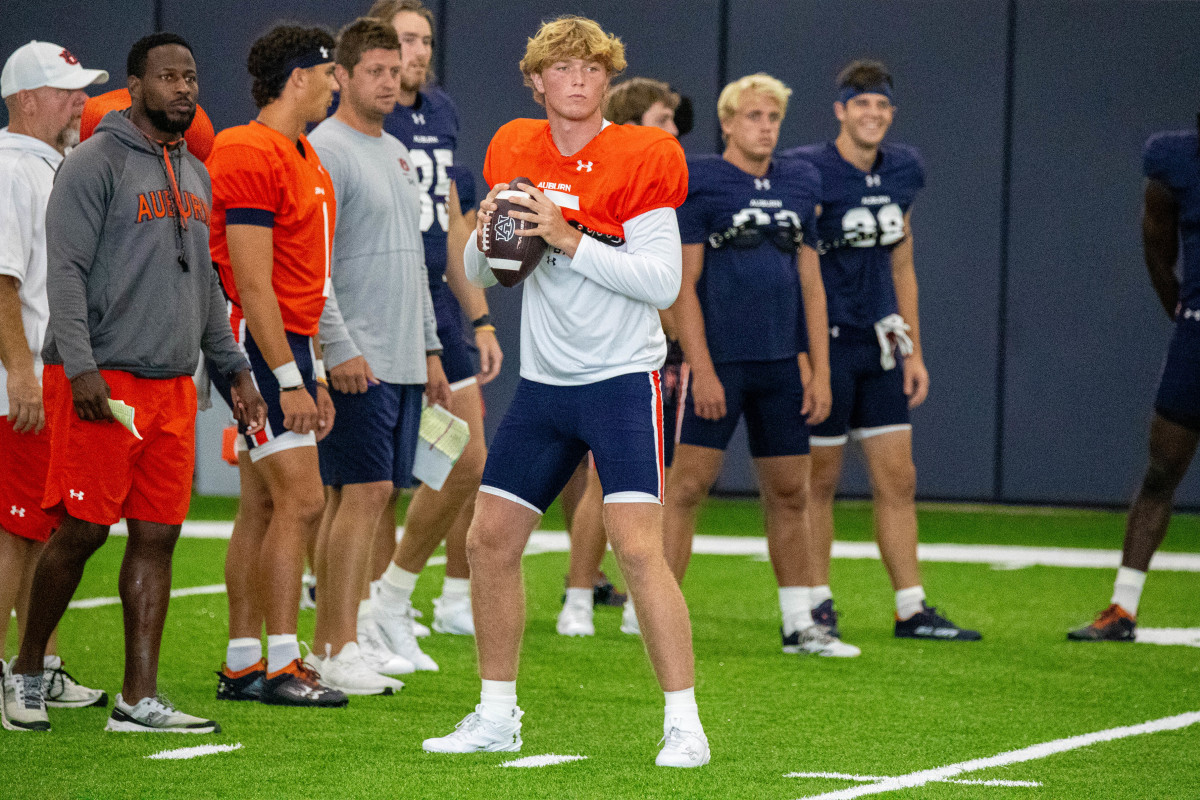 Hank Brown at Auburn football practice - Eric Starling/Auburn Daily