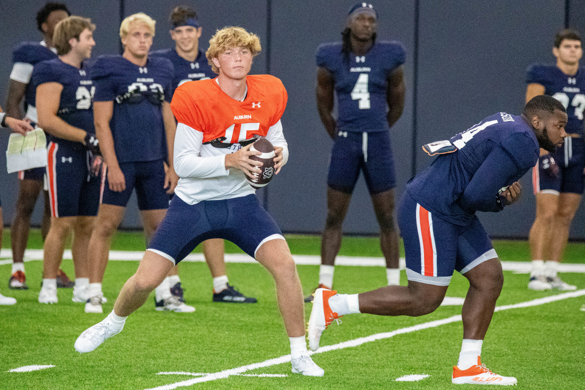 Hank Brown at Auburn football practice - Eric Starling/Auburn Daily