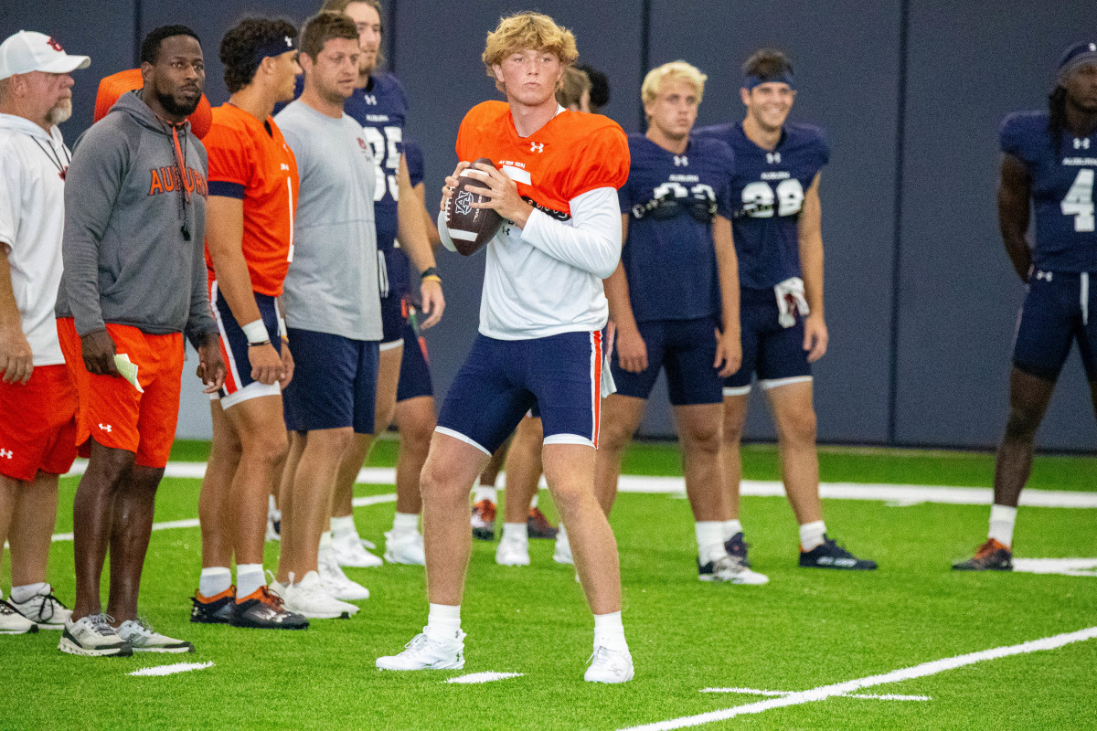 Hank Brown at Auburn football practice - Eric Starling/Auburn Daily