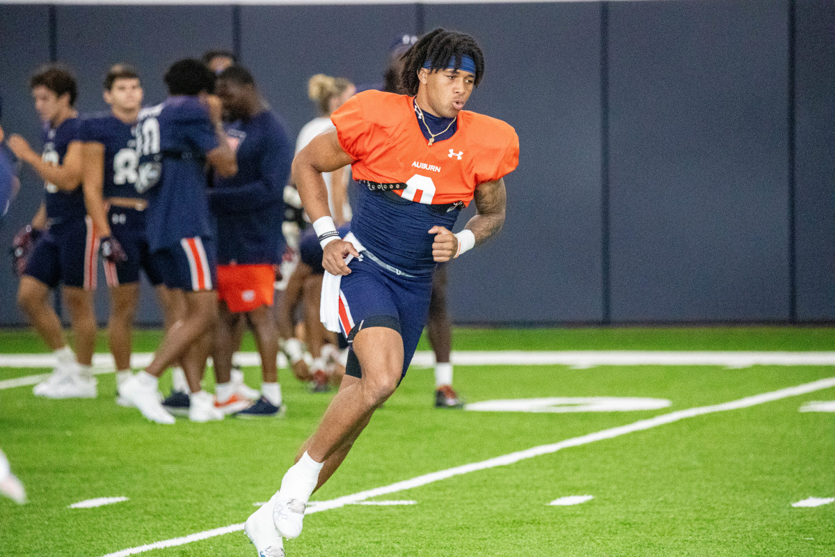 Robby Ashford at Auburn football practice - Eric Starling/Auburn Daily