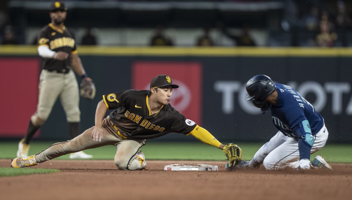 After Fernando Tatis Jr. goes down, Ha-seong Kim steps up for Padres - The  Athletic