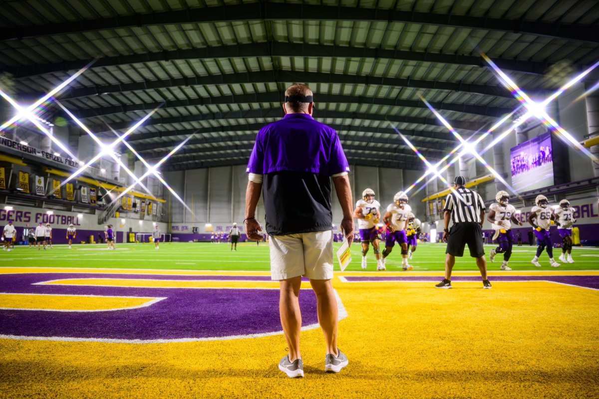 LSU 2023 football recruiting class starting to take shape