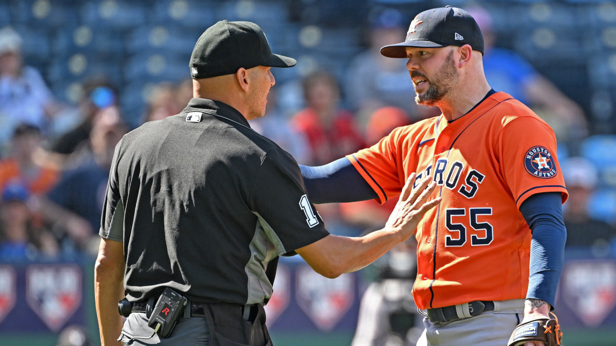 Astros closer Ryan Pressly drops truth bomb on umpire after