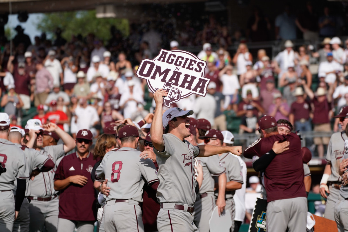 un 11, 2022; College Station, TX, USA; Texas A&M pitcher Micah Dallas (34) celebrates with his teammates after defeating Louisville at Olsen Field at Blue Bell Park.