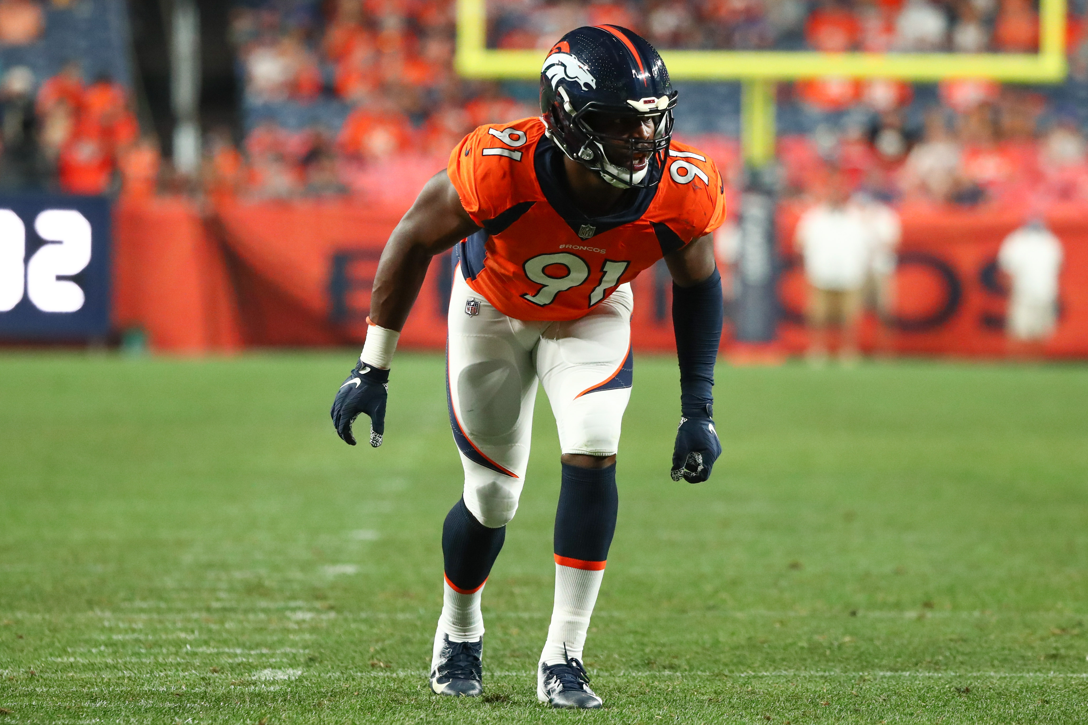 Vikings sign former Broncos edge defender Andre Mintze - Daily Norseman