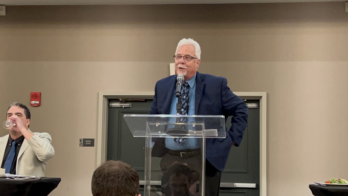 2022 ASWA Awards Banquet: Tommy Hicks inducts Vic Knight into the Hall of Honors