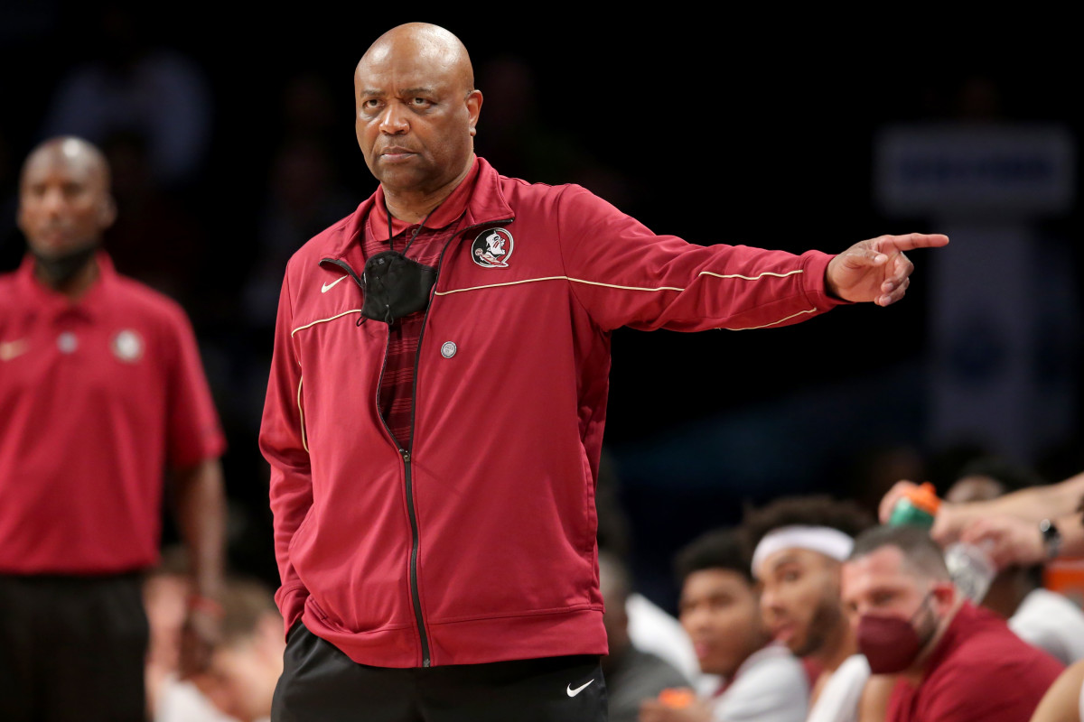 Florida State Seminoles head coach Leonard Hamilton coaches against the Syracuse Orange during the second half at Barclays Center.