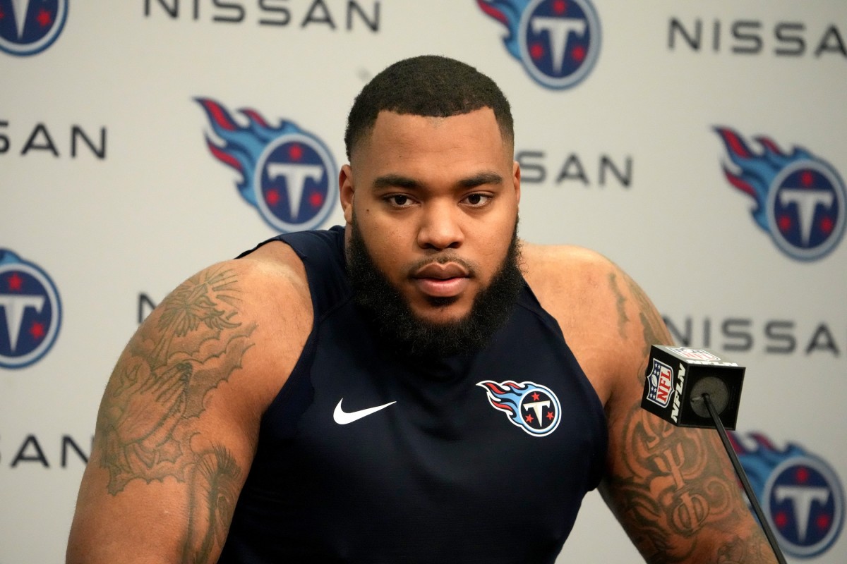 Titans pick up 5th-year option on lineman Jeffery Simmons