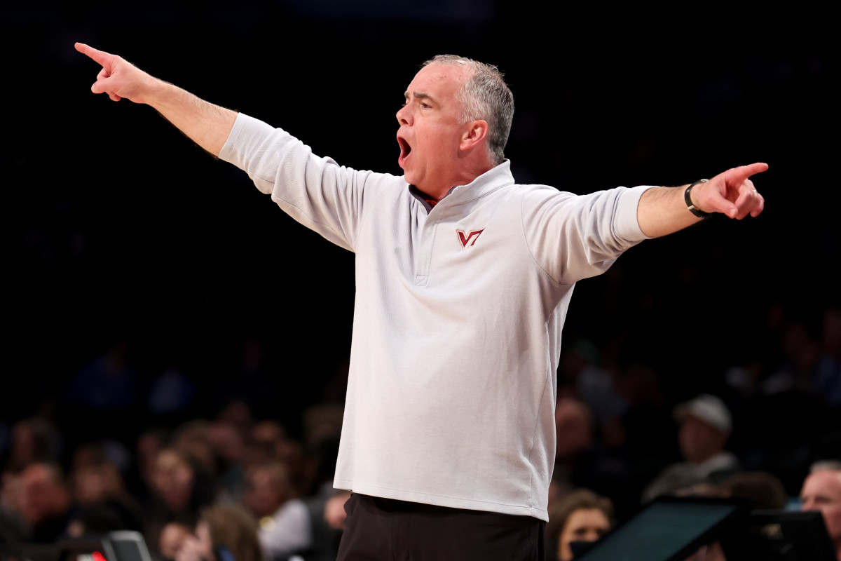 Virginia Tech Hokies head coach Mike Young coaches his team against the Notre Dame Fighting Irish during the first half at Barclays Center.